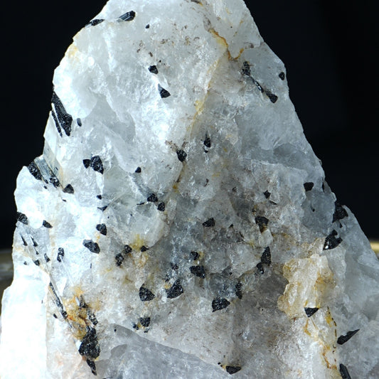 Álló nyers Turmalinkvarc 583g