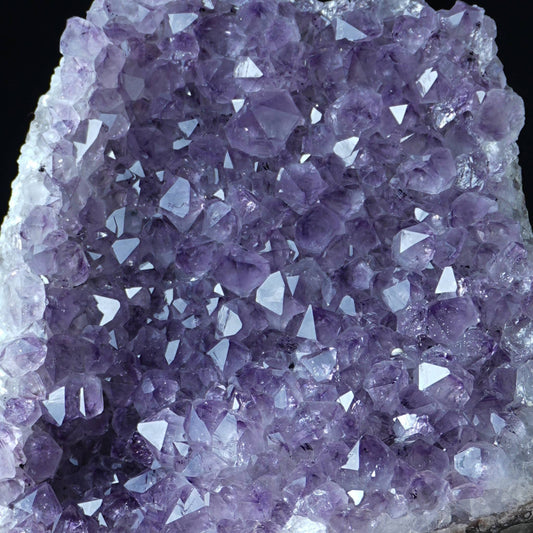 Ametiszt drúza álló 1,514 kg (URY) (FIX)