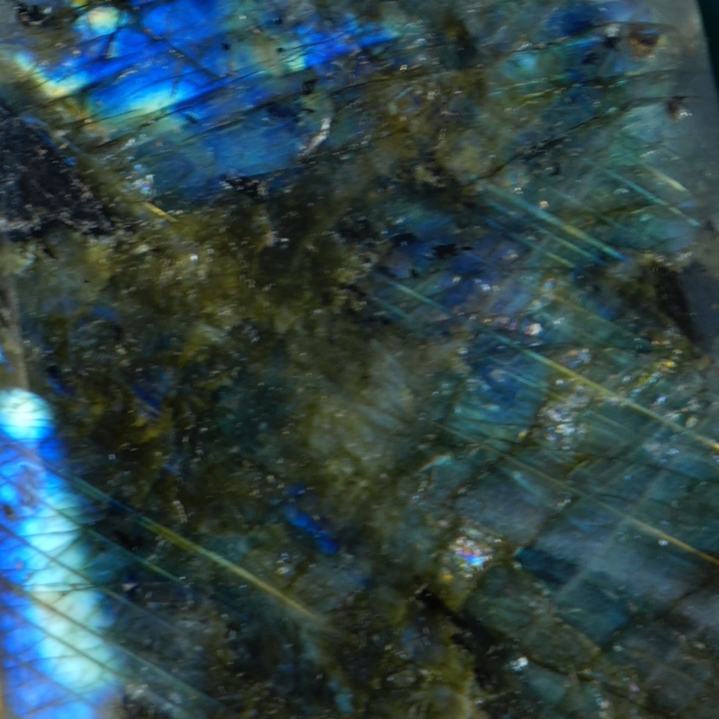 FF Labradorit A 707 g (MDG)