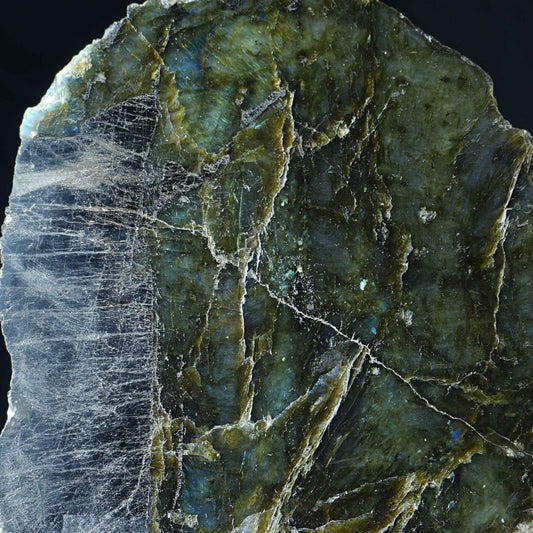 1FP Labradorit 2,495 kg 17-18 cm (MDG)