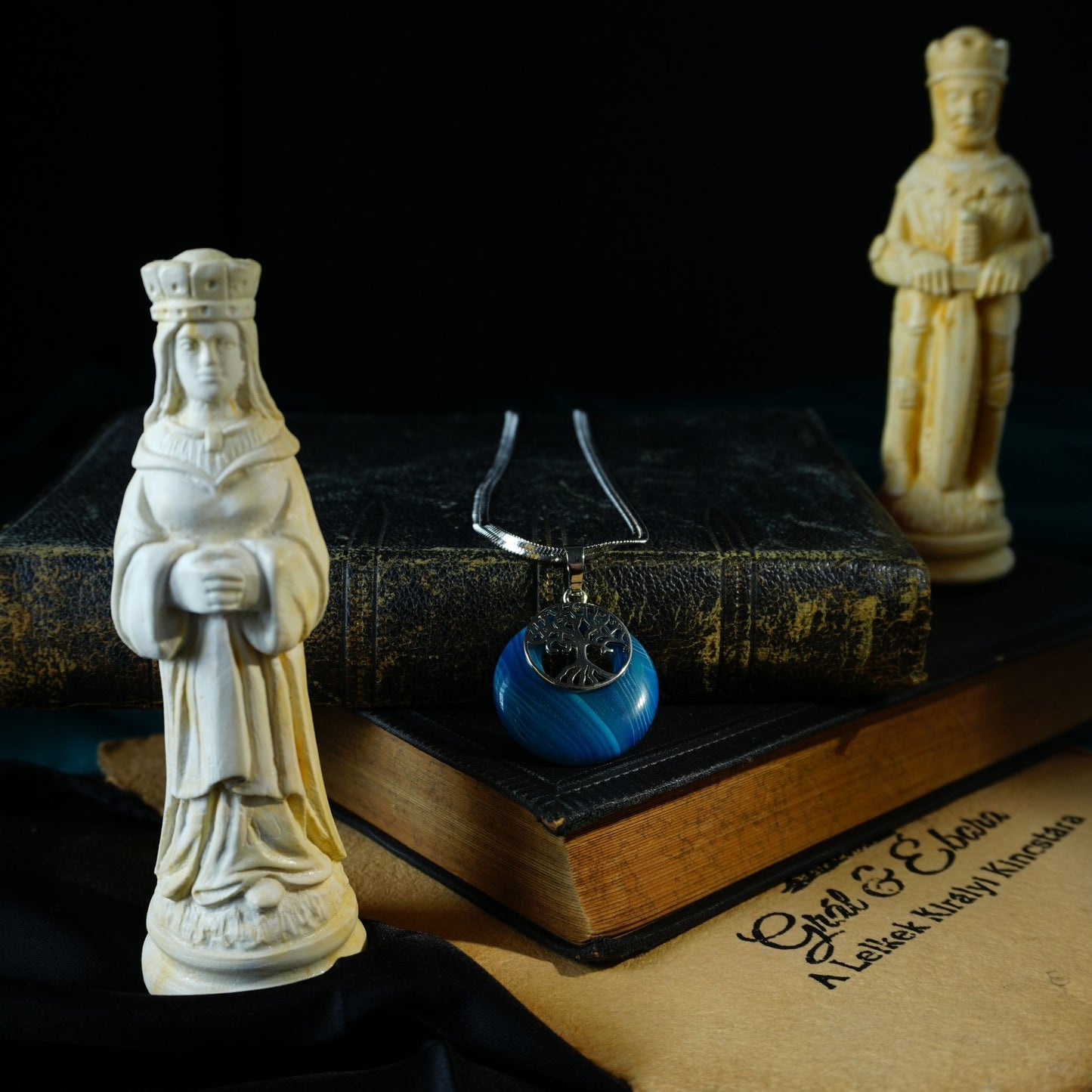 Fánk medál életfa achát szinezett kék 3cm